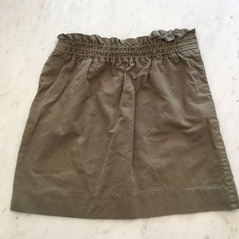 Jcrew olive green elastic waistband skirt (size 4)